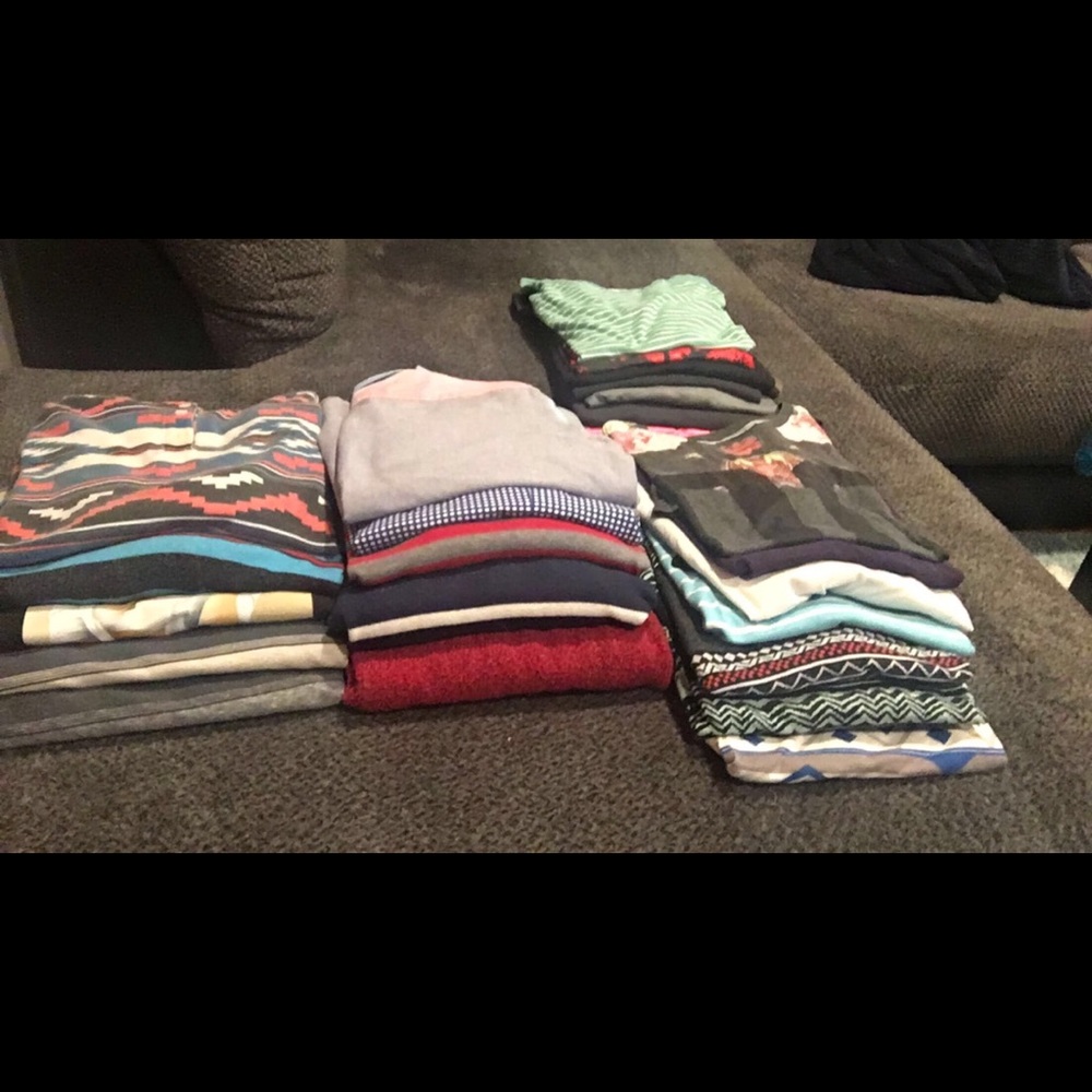 Size Large Men’s Clothes